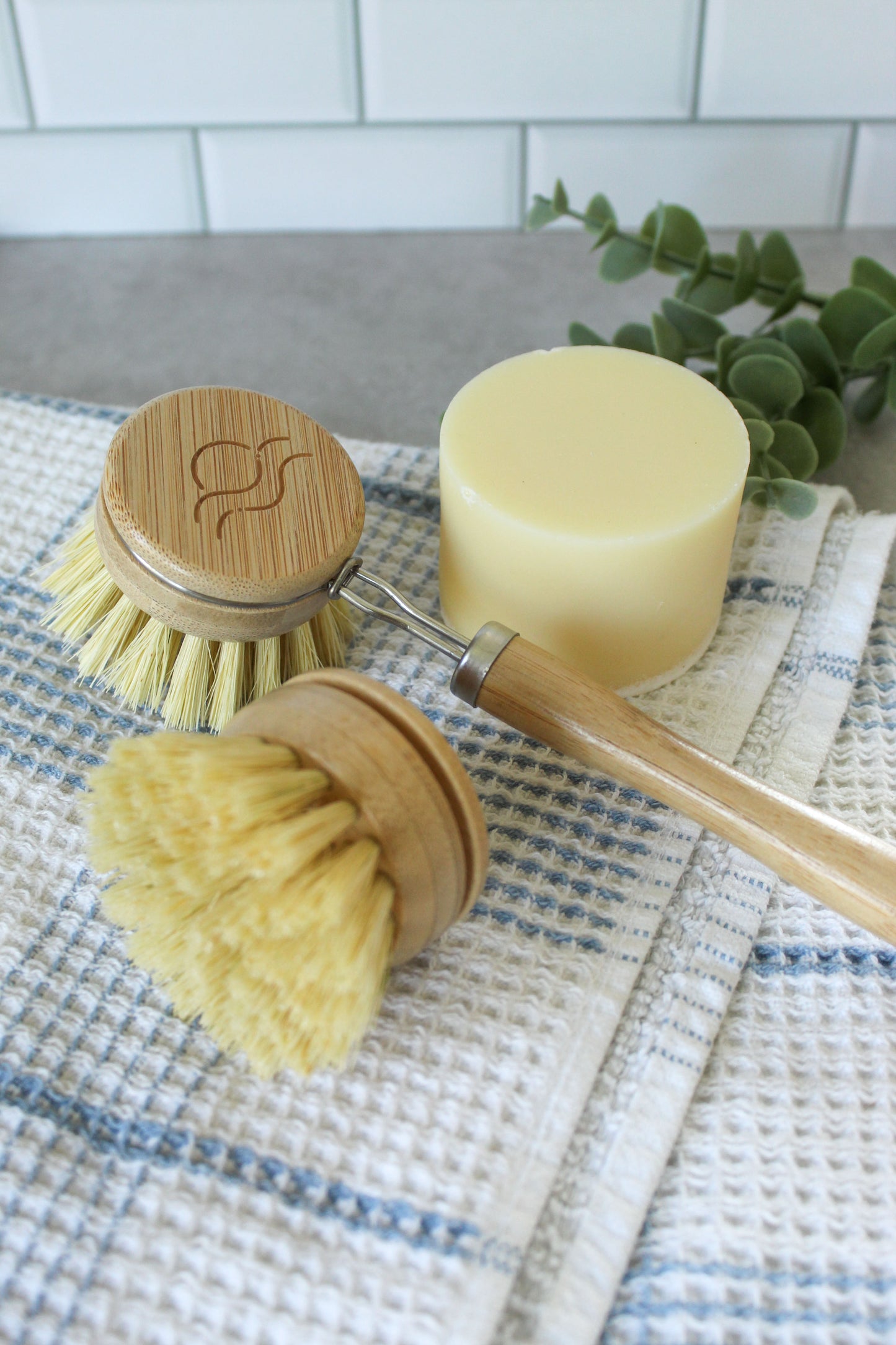 Sisal Cleaning Brush with Replaceable Head