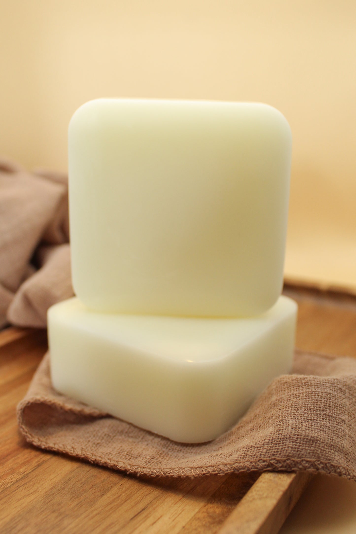 Grapefruit + Bergamot Light Detangling Conditioner Bar