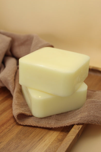 Lavender + Orange Deeply Nourishing Conditioner Bar